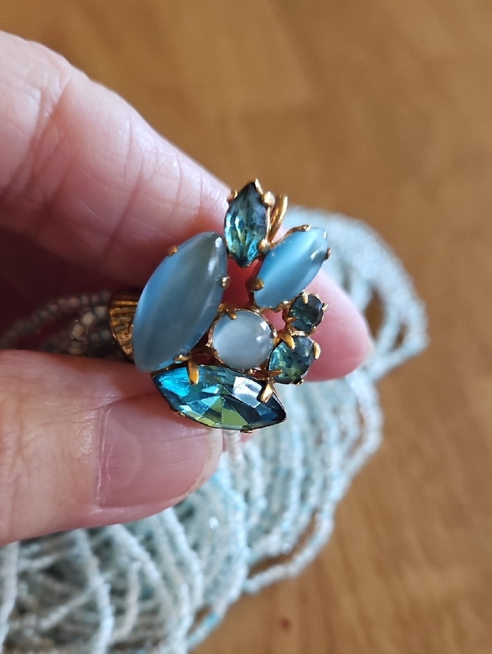 Vintage 60's Blue Torsade Glass & Jeweled Necklace Jeweled Clasp for Earrings - Picture 6 of 6